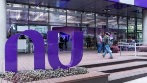 Nubank assina com a Oxxo acordo para expandir rede de depósitos e saques no México