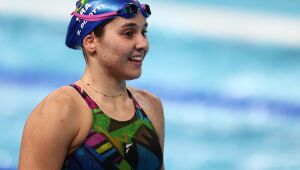 Beatriz Dizotti termina na sétima posição nos 1500m da natação 