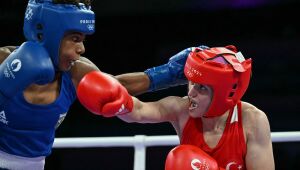 Jucielen Romeu cai nas quartas e encerra participação do boxe em Paris