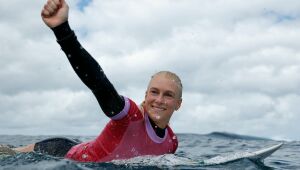 Quem é Tatiana Weston-Webb? conheça surfista brasileira medalhista em Paris com dupla nacionalidade 