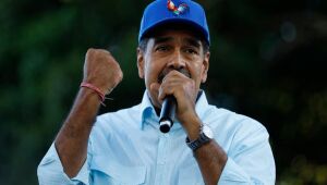Maduro classifica de 'contundente' certificação de sua reeleição por Supremo da Venezuela