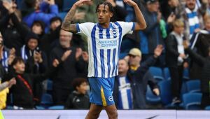 Brighton vence o Manchester United com gol do brasileiro João Pedro nos acréscimos