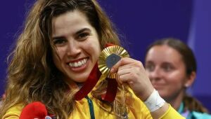 Mineira Carol Moura, ouro no parataekwondo, começou no esporte após assalto