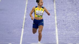 Jogos Paralímpicos: pernambucana Fernanda Yara fica com ouro nos 400m T47; Maria Clara leva bronze