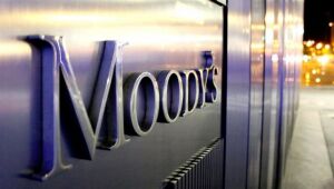 Depois de fazer upgrade do Brasil, Moody's sobe nota de empresas e bancos brasileiros