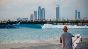 Piscina de ondas de Kelly Slater fará parte do calendário do campeonato mundial de surfe