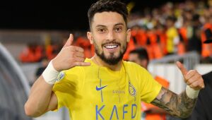 Botafogo anuncia contratação do lateral-esquerdo Alex Telles