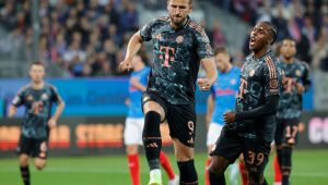 Bayern atropela Kiel e se isola na liderança do Campeonato Alemão