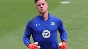 Ter Stegen sofre grave lesão no joelho e pode ficar fora do Barcelona por até oito meses