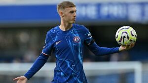 Cole Palmer, do Chelsea, faz quatro gols no primeiro tempo e quebra recorde no Campeonato Inglês