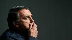 Bolsonaro diz que Trump impulsiona anistia por 8/1 e alega ser perseguido