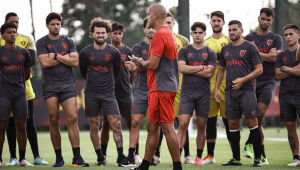 Pressionado, Sport recebe a Chapecoense na Ilha do Retiro; veja onde assistir e escalações