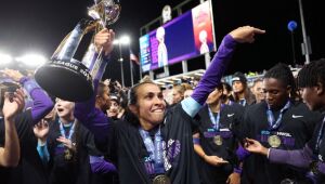 Marta é campeã pela 1ª vez da liga americana com o Orlando Pride
