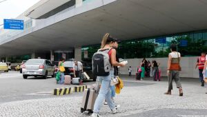 Brasileiros pretendem gastar mais com viagens no fim do ano