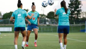 Seleção brasileira feminina de futebol se adapta ao fuso horário em 1º treino na Austrália