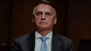 Bolsonaro agradece Milei por recepção a apoiadores condenados pelo 8/1