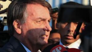 Bolsonaro vai se reunir com advogados após indiciamento por participação em trama golpista