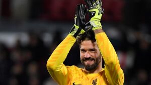 Alisson é decisivo e Liverpool bate Girona pela Champions League