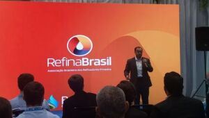 Para Refina Brasil, retirar imposto seletivo da exportação de petróleo é inconstitucional