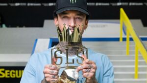 Nyjah Huston supera brasileiro Giovanni Vianna e vence final do Super Crown