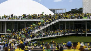 Dois anos após 8 de janeiro, impactos políticos persistem no cenário brasileiro