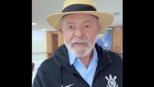 Lula faz Pix para o Corinthians e nega taxação do mecanismo