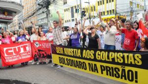 Ato no Recife reivindica a não anistia aos manifestantes do 8 de janeiro