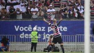 Santa Cruz comunica lesão do centroavante Ariel 