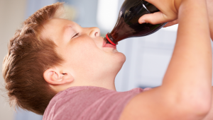 Desnutrição cai, mas obesidade infantil cresce e se torna a maior forma de má nutrição.