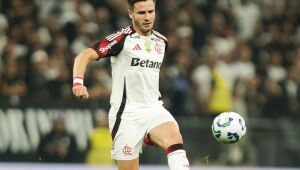 "Flamengo é maior que o Real Madrid", diz Saúl ao citar títulos, torcida e adaptação ao Brasil