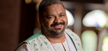 Flora Cruz, filha de Arlindo Cruz, posta um vídeo do seu filho, Ridan, de 5 anos, tocando samba