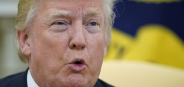 Suprema Corte dos EUA vai examinar em novembro tarifas aduaneiras de Trump