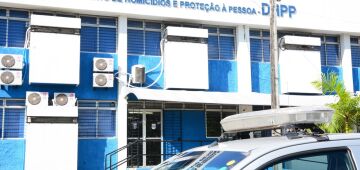 Homem de 19 anos é preso suspeito de matar ex-namorada asfixiada no bairro de Prazeres, em Jaboatão