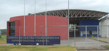 Homem morre após pilastras de galpão caírem sobre ele, na Várzea, no Recife