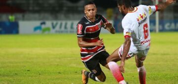 Santa Cruz oficializa atacante Robinho; jogador passou pelo clube em 2018