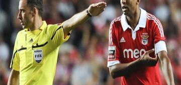 Ex-zagueiro da seleção Luisão recorre ao ChatGPT para estudar funções de diretor esportivo