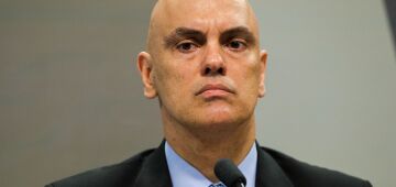 Dino diz que Alexandre Moraes pediu legalmente relatórios ao TSE