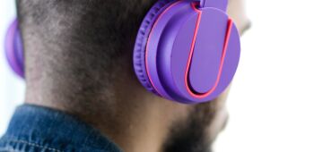 Humanos não conseguem mais distinguir música gerada por IA de música real, diz pesquisa