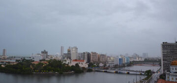 Apac registra rajada de vento de 52 km/h no Recife; Inmet emite alertas para Litoral e Sertão