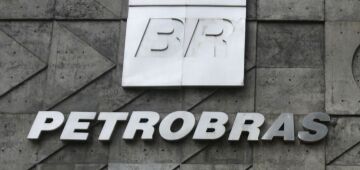 Petrobras desiste de recorrer em ação e terá que rebatizar campo de Lula