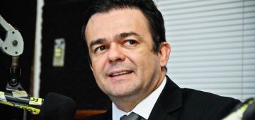 Walber Agra duvida de prisão de Bolsonaro pelo STF