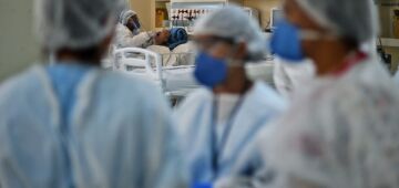 Brasil tem média de mais de mil mortos com Covid-19 por dia