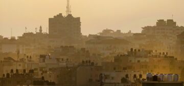 Israel lança ataques sobre Gaza após disparos de foguetes