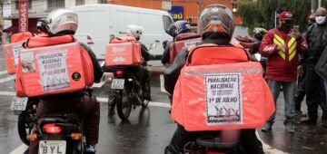 Projetos criam direitos para entregadores de aplicativos