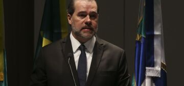 Ex-secretário que teria feito pagamentos a Toffoli contradiz Cabral e diz que ele tenta 'se safar'
