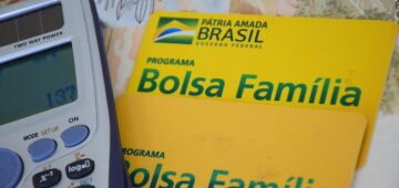 Governo apresenta a líderes proposta para adiar pagamento de precatórios e turbinar Bolsa Família
