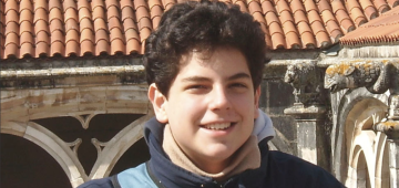 Papa Leão XIV canoniza Carlo Acutis, o 'influencer de Deus', neste domingo (7)