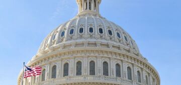 Líder da maioria no Senado dos EUA diz que não há votos suficientes para acabar com filibuster