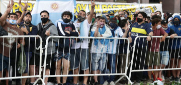 Enterro de Maradona será nesta quinta em cemitério da periferia de Buenos Aires