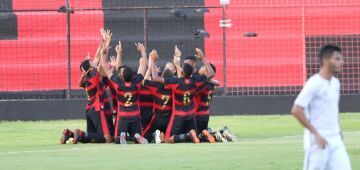 Sport vence o Santos e pula na tabela